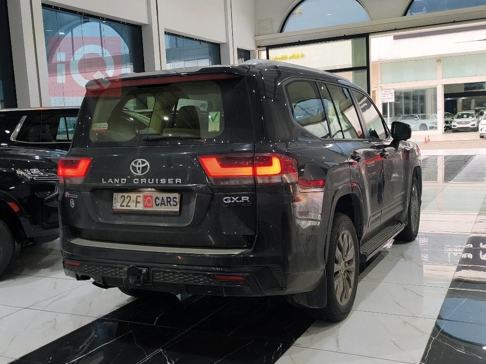 تويوتا لاندكروزر